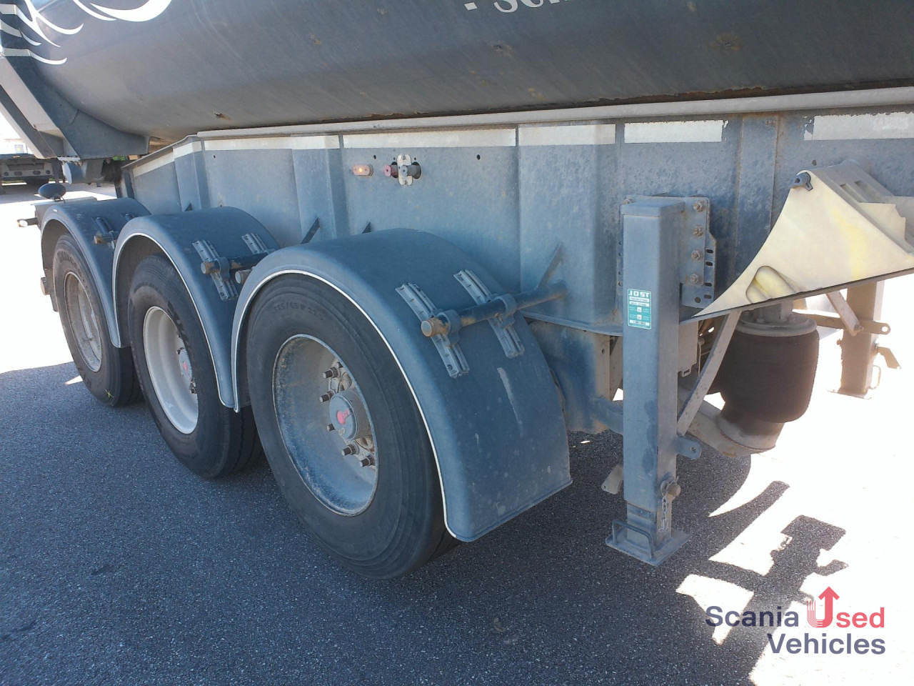 CARNEHL CHKS/HH Hardox Stahl Mulde Lift HU NEU!!! - Kallur-poolhaagis: pilt 2 CARNEHL CHKS/HH Hardox Stahl Mulde Lift HU NEU!!! - Kallur-poolhaagis: pilt 2