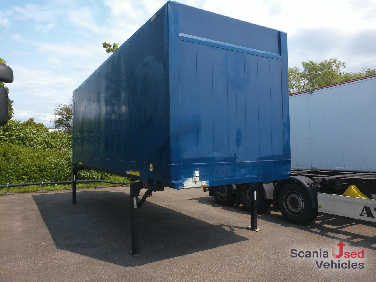 KRONE WB Koffer 7,82 Rolltor - Haagis: pilt 1 KRONE WB Koffer 7,82 Rolltor - Haagis: pilt 1