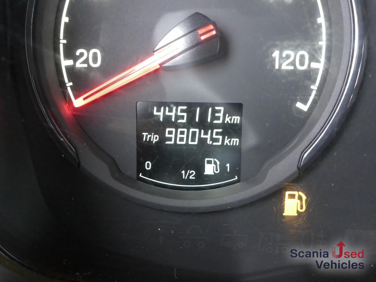 SCANIA R 410 A4x2NA 2 Tanks Standklima TOP!!! - Sadulveok: pilt 4 SCANIA R 410 A4x2NA 2 Tanks Standklima TOP!!! - Sadulveok: pilt 4