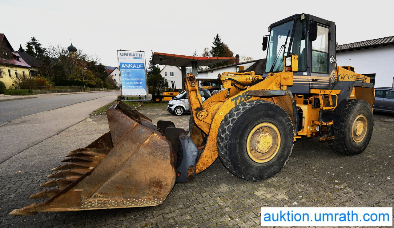 CASE 721 B - Rataslaadur: pilt 1 CASE 721 B - Rataslaadur: pilt 1