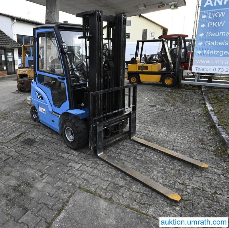 Hangcha Elektrostapler Gabelstapler Hangcha CPD 25 XD4 - S126 Lithium Ionen Akku Kabine Vollfreihub Triplexmast mit Seitenschieber - Elektritõstuk: pilt 2 Hangcha Elektrostapler Gabelstapler Hangcha CPD 25 XD4 - S126 Lithium Ionen Akku Kabine Vollfreihub Triplexmast mit Seitenschieber - Elektritõstuk: pilt 2