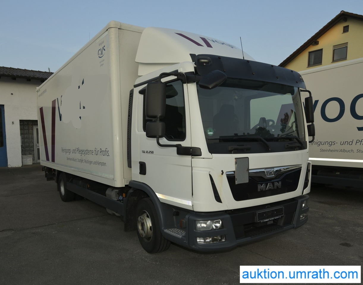 MAN TGL 12.250 4x2 L/BL Koffer Ladebordwand Klimaautomatik NAVI Luftfederung Automatikgetriebe EURO 6 - Kasti veoauto: pilt 3 MAN TGL 12.250 4x2 L/BL Koffer Ladebordwand Klimaautomatik NAVI Luftfederung Automatikgetriebe EURO 6 - Kasti veoauto: pilt 3