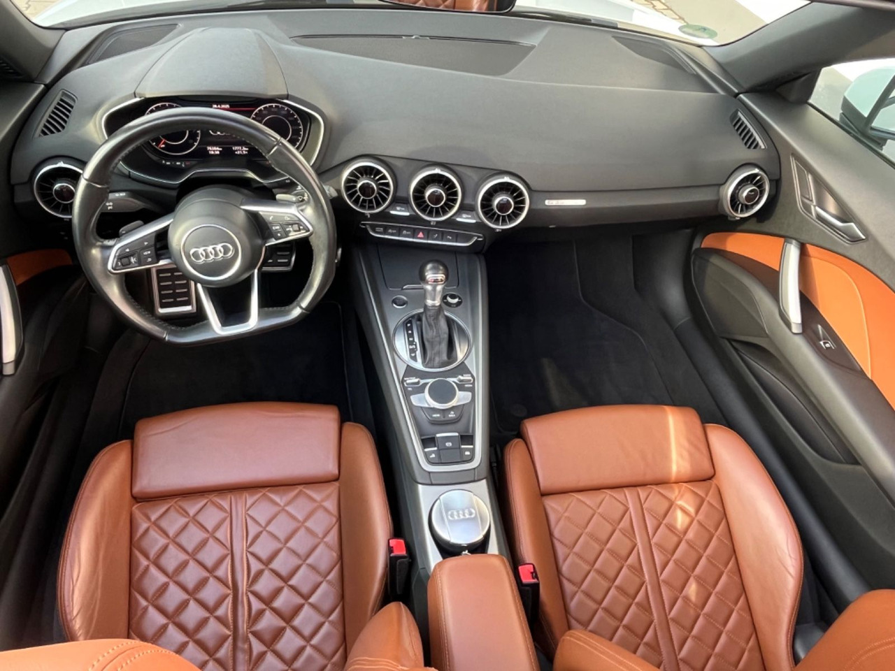 Auto Audi TT Roadster 2.0 TFSI quattro: pilt 19
