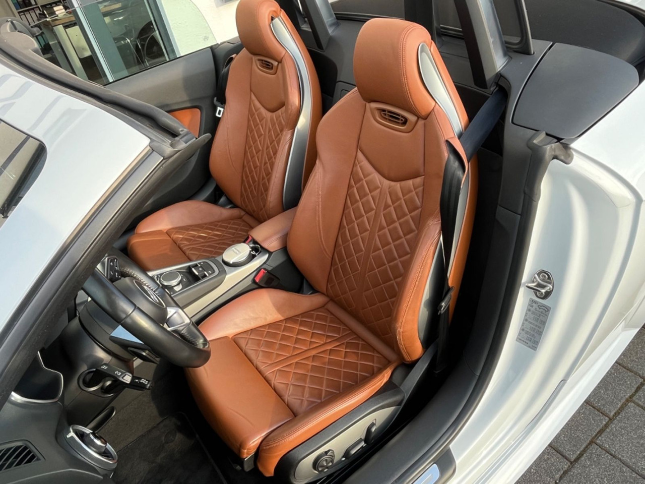 Auto Audi TT Roadster 2.0 TFSI quattro: pilt 18