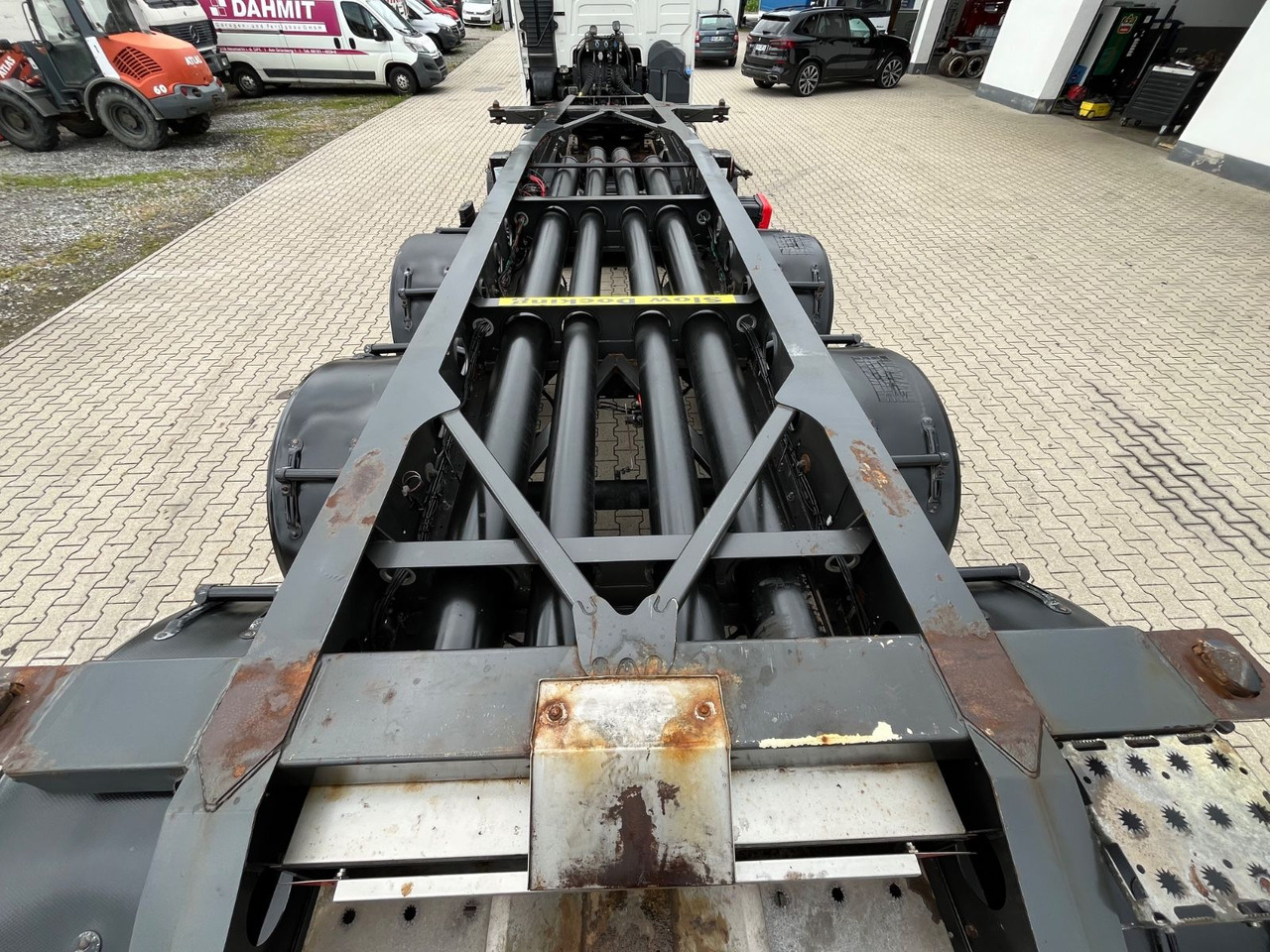 Fliegl Tank Container Chassis 20ft ADR - Konteinerveduk/ Tõstukiga poolhaagis: pilt 5 Fliegl Tank Container Chassis 20ft ADR - Konteinerveduk/ Tõstukiga poolhaagis: pilt 5