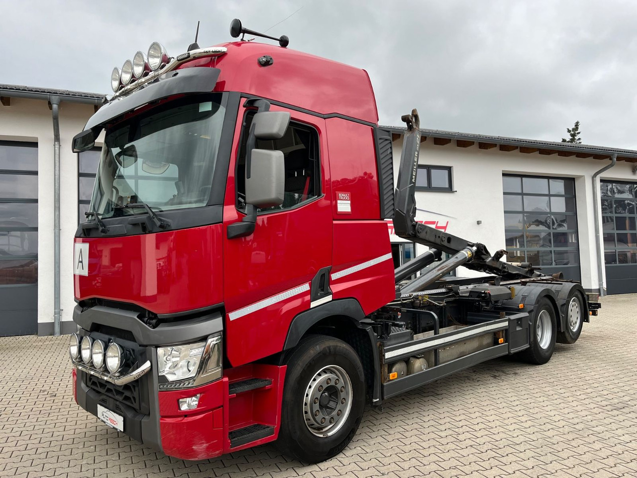 Renault T520 6x2 Meiller RS 21 Abrollkipper Lift Lenk - Konkstõstukiga veoauto: pilt 1 Renault T520 6x2 Meiller RS 21 Abrollkipper Lift Lenk - Konkstõstukiga veoauto: pilt 1