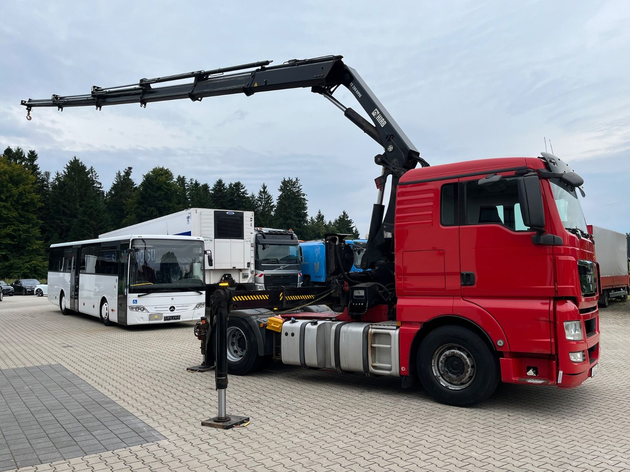 MAN TGX 18.400 mit Kran HIAB 288E P-5 HIPRO - Sadulveok: pilt 3 MAN TGX 18.400 mit Kran HIAB 288E P-5 HIPRO - Sadulveok: pilt 3