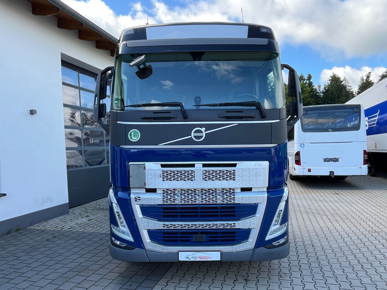 Volvo FH 460 I-SAVE ACC LED neues Modell - Sadulveok: pilt 4 Volvo FH 460 I-SAVE ACC LED neues Modell - Sadulveok: pilt 4