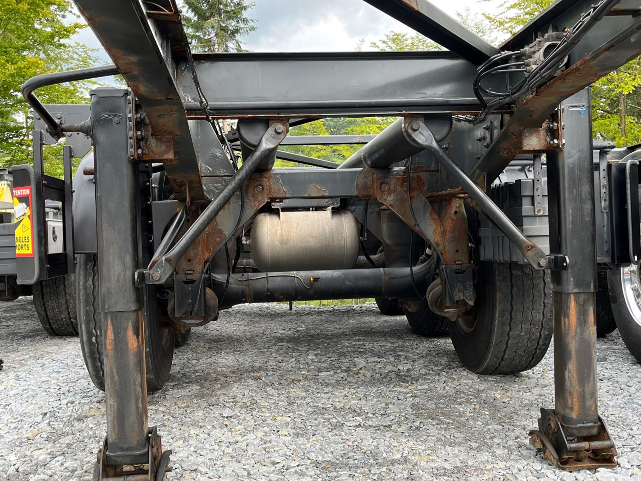Konteinerveduk/ Tõstukiga poolhaagis Schwarzmüller S1 R-Serie Tank Chassis ADR SAF Alufelgen: pilt 7