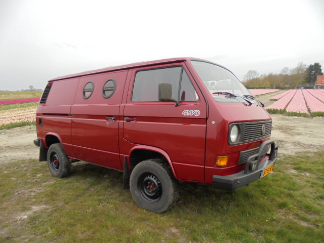 VOLKSWAGEN T3 Syncro 4X4 1.9 TD Wie neu! - Campervan: pilt 2 VOLKSWAGEN T3 Syncro 4X4 1.9 TD Wie neu! - Campervan: pilt 2