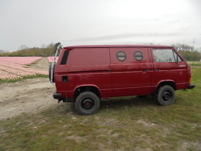 VOLKSWAGEN T3 Syncro 4X4 1.9 TD Wie neu! - Campervan: pilt 3 VOLKSWAGEN T3 Syncro 4X4 1.9 TD Wie neu! - Campervan: pilt 3
