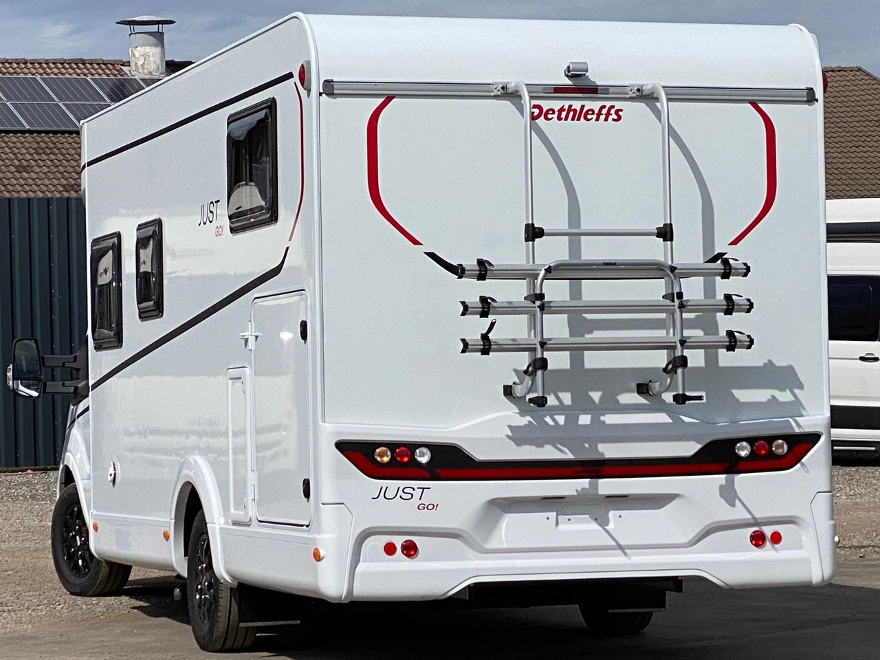Dethleffs Just Go T 7055 EB, Hubbett, Markise, Navi+RFK - Poolintegreeritud matkaauto: pilt 5 Dethleffs Just Go T 7055 EB, Hubbett, Markise, Navi+RFK - Poolintegreeritud matkaauto: pilt 5