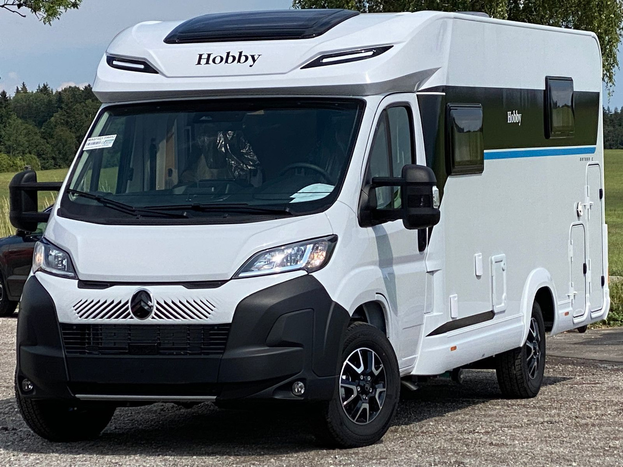 Hobby OnTour C 700 GQ MJ25/MARKISE/RFK/SAFETY-PAKET - Poolintegreeritud matkaauto: pilt 1 Hobby OnTour C 700 GQ MJ25/MARKISE/RFK/SAFETY-PAKET - Poolintegreeritud matkaauto: pilt 1