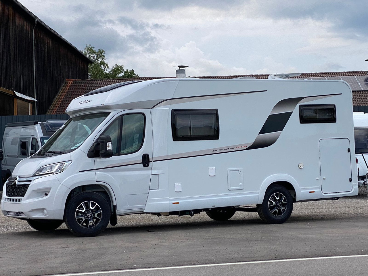 Hobby Optima Ontour Edition V65 GE Navi Markise SAT - Poolintegreeritud matkaauto: pilt 4 Hobby Optima Ontour Edition V65 GE Navi Markise SAT - Poolintegreeritud matkaauto: pilt 4