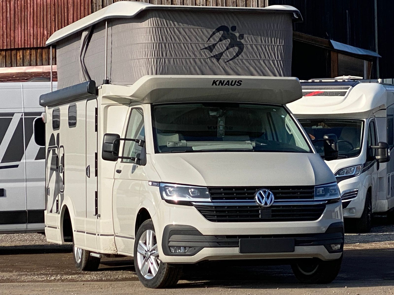 Knaus Tourer CUV 500 MQ CUVISION ,mit Slide Bett,4pers - Poolintegreeritud matkaauto: pilt 1 Knaus Tourer CUV 500 MQ CUVISION ,mit Slide Bett,4pers - Poolintegreeritud matkaauto: pilt 1