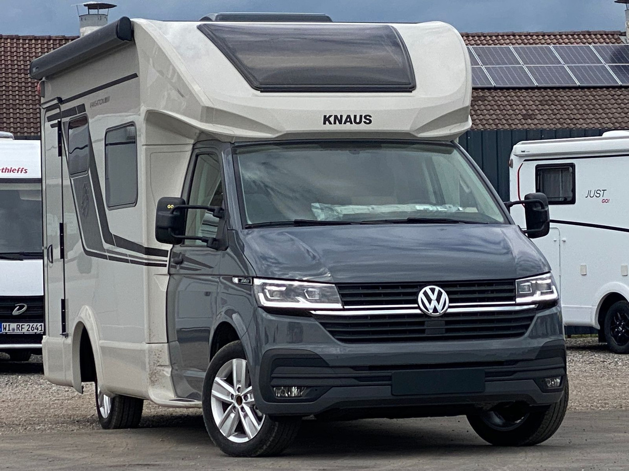 Knaus Tourer Van 500 LT, slide Bett, 4 P. Zulassung - Poolintegreeritud matkaauto: pilt 3 Knaus Tourer Van 500 LT, slide Bett, 4 P. Zulassung - Poolintegreeritud matkaauto: pilt 3