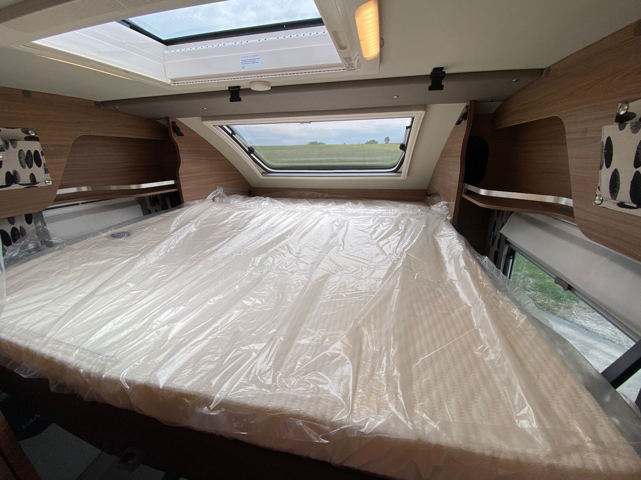 Poolintegreeritud matkaauto Knaus Tourer Van 500 LT, slide Bett, 4 P. Zulassung: pilt 11