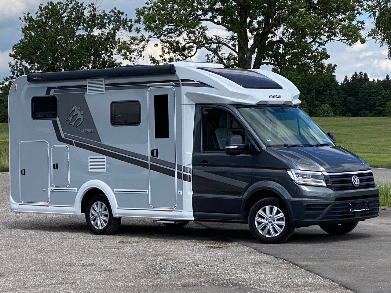 Knaus Van TI PLUS Platinium Selection 650 MEG,Automat - Poolintegreeritud matkaauto: pilt 1 Knaus Van TI PLUS Platinium Selection 650 MEG,Automat - Poolintegreeritud matkaauto: pilt 1