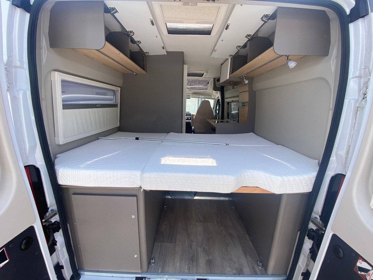 LMC INNOVAN 540 FIRST EDITON" Sofort Verfügbar" LMC INNOVAN 540 FIRST EDITON" Sofort Verfügbar" - Campervan: pilt 5 LMC INNOVAN 540 FIRST EDITON" Sofort Verfügbar" LMC INNOVAN 540 FIRST EDITON" Sofort Verfügbar" - Campervan: pilt 5
