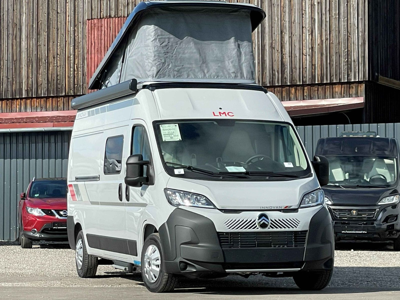 LMC INNOVAN 600 ,ASD, Aufstelldach,26 Modell, - Campervan: pilt 1 LMC INNOVAN 600 ,ASD, Aufstelldach,26 Modell, - Campervan: pilt 1