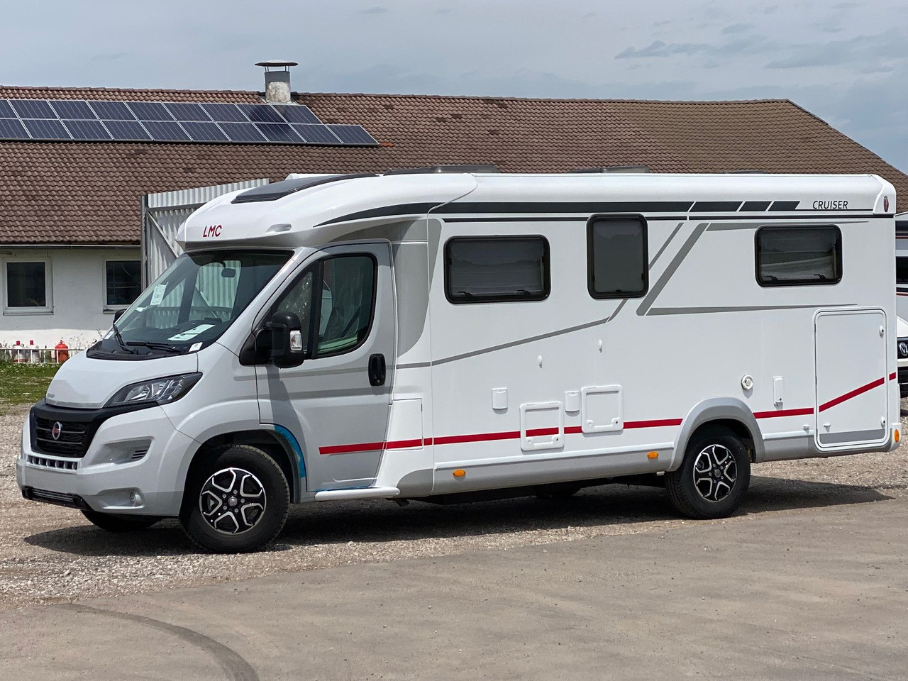 LMC T 662 Grey Selection,Automatik, Markise - Poolintegreeritud matkaauto: pilt 3 LMC T 662 Grey Selection,Automatik, Markise - Poolintegreeritud matkaauto: pilt 3