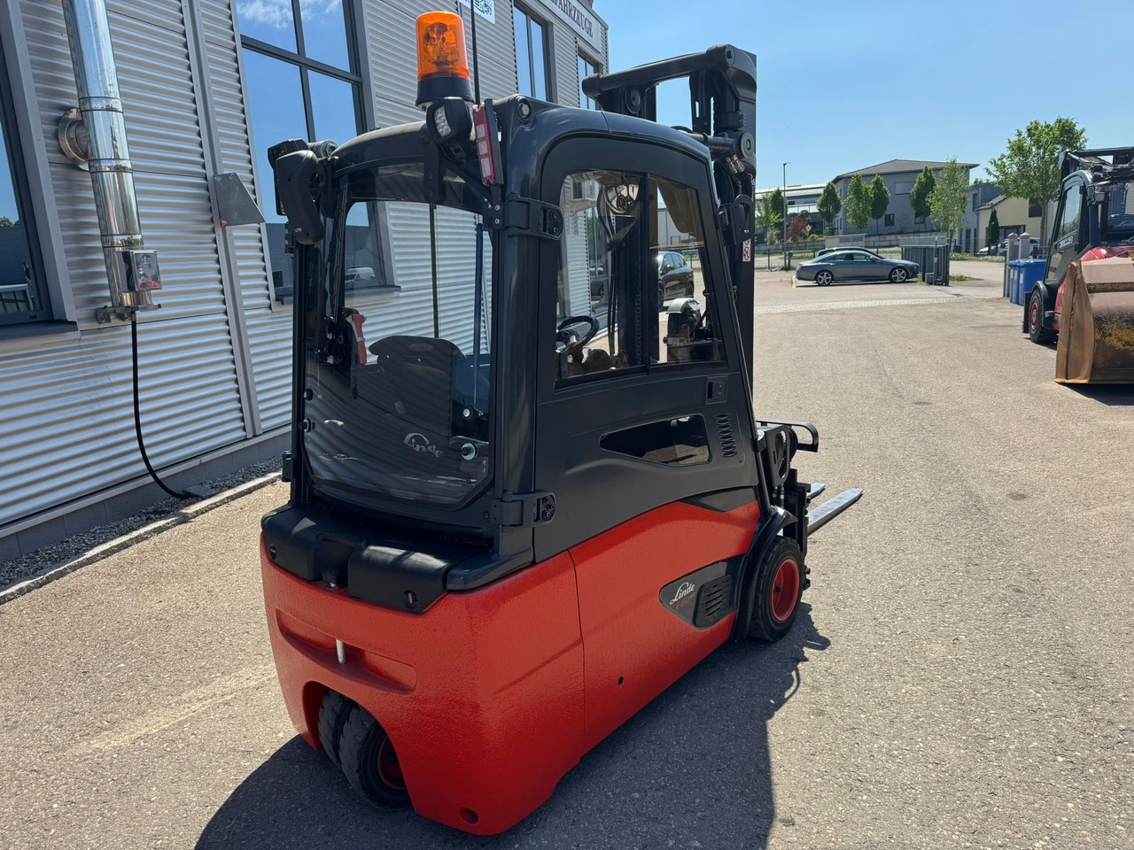 Linde E20L-02 Triplex Elektro Zinkenverstellgerät - Elektritõstuk: pilt 3 Linde E20L-02 Triplex Elektro Zinkenverstellgerät - Elektritõstuk: pilt 3