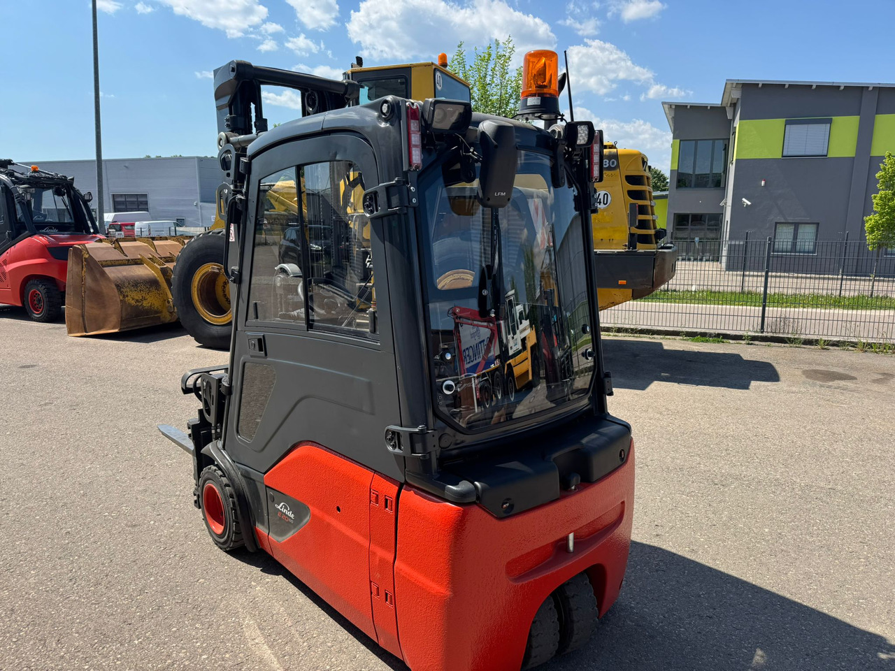 Linde E20L-02 Triplex Elektro Zinkenverstellgerät - Elektritõstuk: pilt 4 Linde E20L-02 Triplex Elektro Zinkenverstellgerät - Elektritõstuk: pilt 4