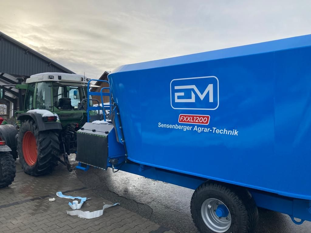 Euromilk Rino FXXL 1200-Zweischneckenmischer-NEU - Söödasegamisvanker: pilt 3 Euromilk Rino FXXL 1200-Zweischneckenmischer-NEU - Söödasegamisvanker: pilt 3