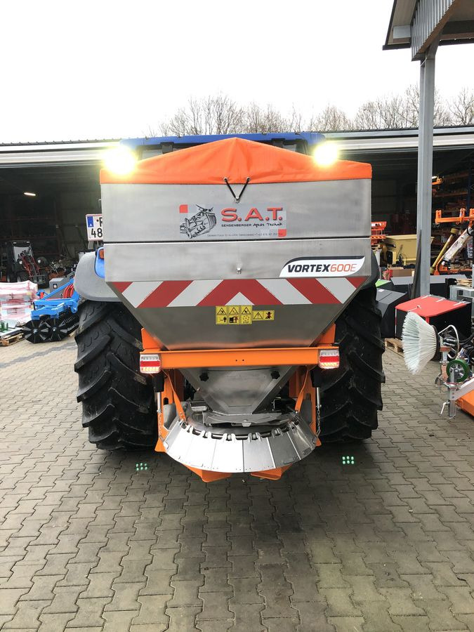 Samsz Vortex-Profistreuer-Salz-Sand-Split - Liiva-/ Soolajaotur: pilt 3 Samsz Vortex-Profistreuer-Salz-Sand-Split - Liiva-/ Soolajaotur: pilt 3