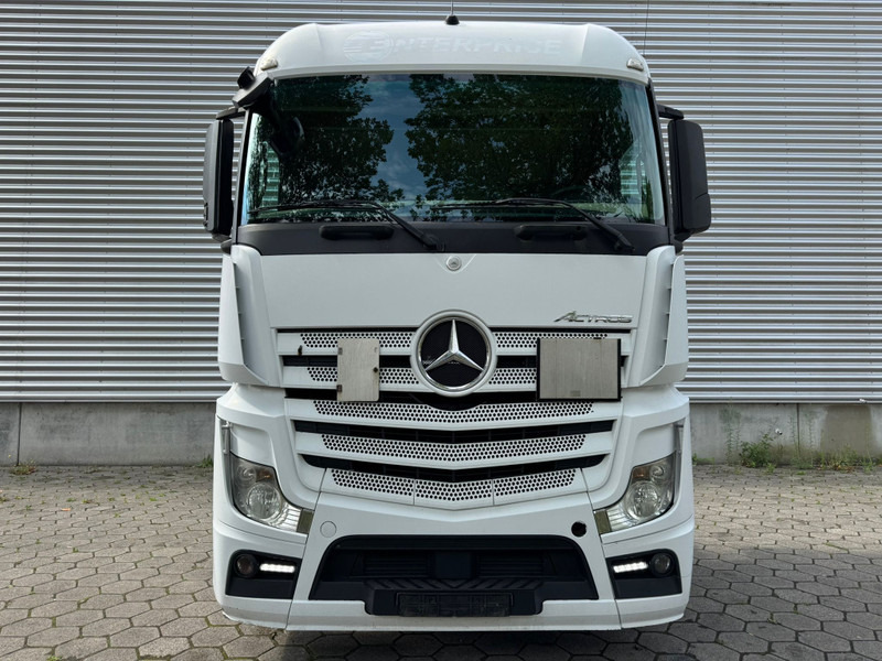 Mercedes-Benz Actros 1845 / Euro 5 / 2 Tanks / 2 In Stock - Sadulveok: pilt 4 Mercedes-Benz Actros 1845 / Euro 5 / 2 Tanks / 2 In Stock - Sadulveok: pilt 4