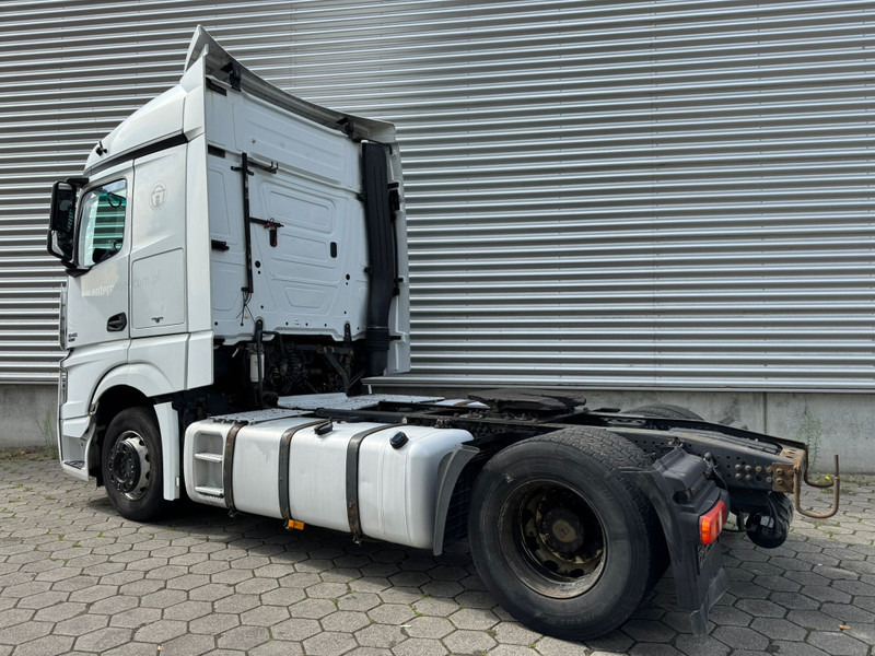 Mercedes-Benz Actros 1845 / Euro 5 / 2 Tanks / 2 In Stock - Sadulveok: pilt 3 Mercedes-Benz Actros 1845 / Euro 5 / 2 Tanks / 2 In Stock - Sadulveok: pilt 3