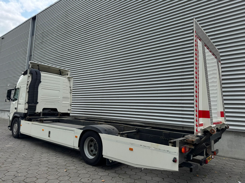 Volvo FM 330 XL EEV / I-Shift / VEB+ / 334.000..KM!! / Tail Lift / NL Truck - Konteinerveduk/ Tõstukiga veoauto: pilt 2 Volvo FM 330 XL EEV / I-Shift / VEB+ / 334.000..KM!! / Tail Lift / NL Truck - Konteinerveduk/ Tõstukiga veoauto: pilt 2
