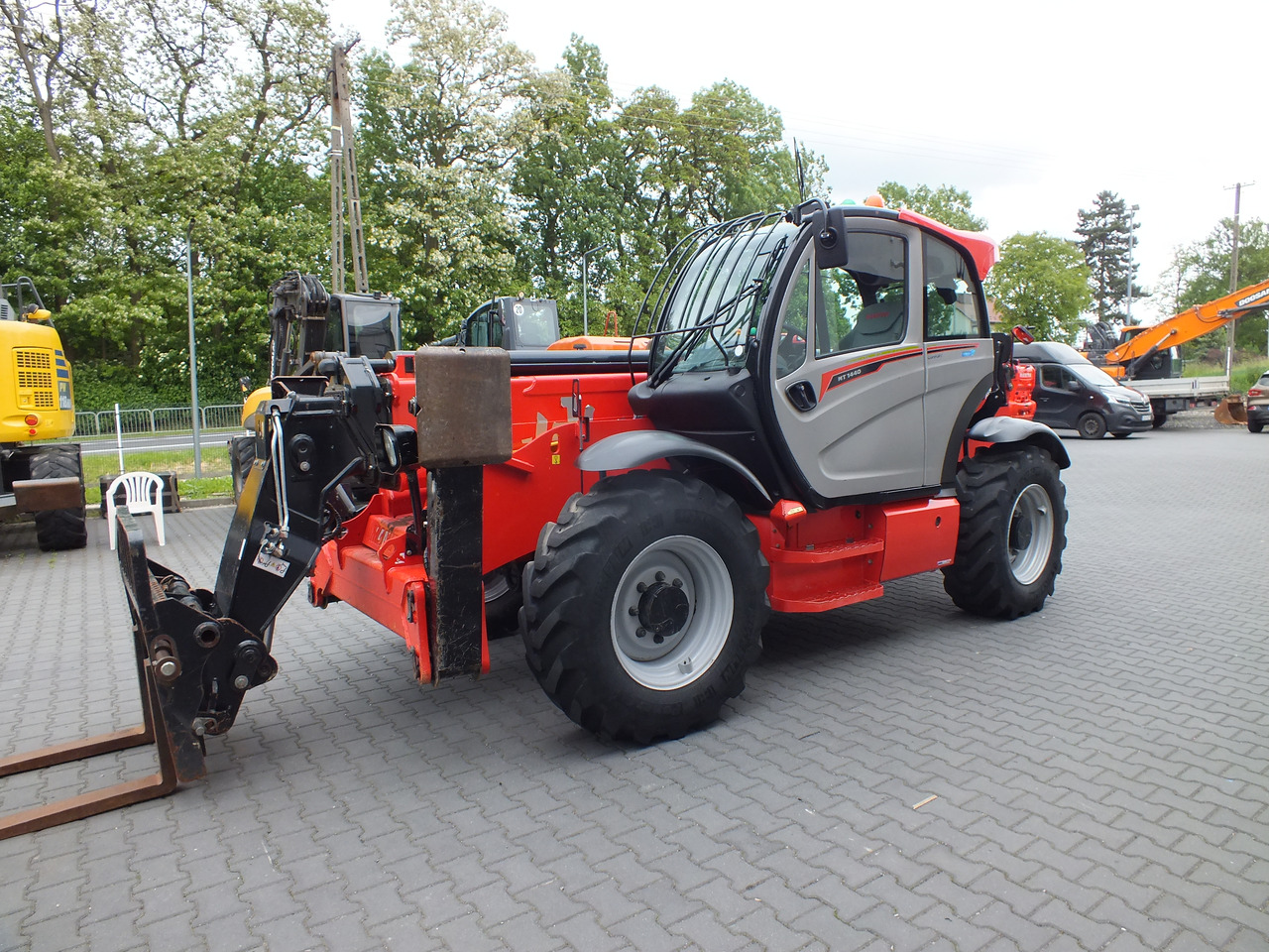 MANITOU MT 1440 - Teleskooprataslaadur - Ekskavaator: pilt 3 MANITOU MT 1440 - Teleskooprataslaadur - Ekskavaator: pilt 3