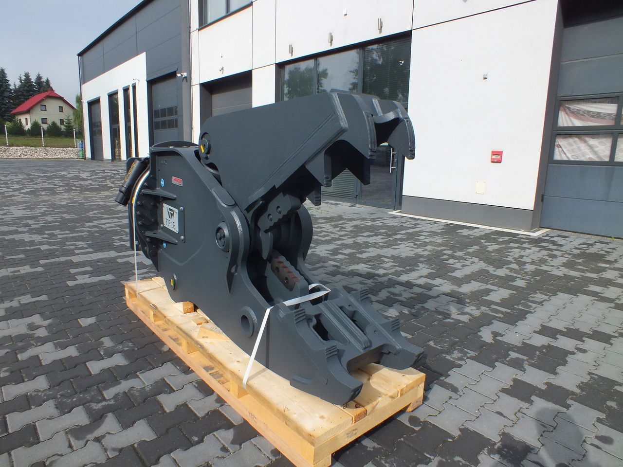 VTN FP 18 Hydraulic Rotating Pulveriser Crusher 1990 KG - Lammutuskäärid - Ekskavaator: pilt 3 VTN FP 18 Hydraulic Rotating Pulveriser Crusher 1990 KG - Lammutuskäärid - Ekskavaator: pilt 3