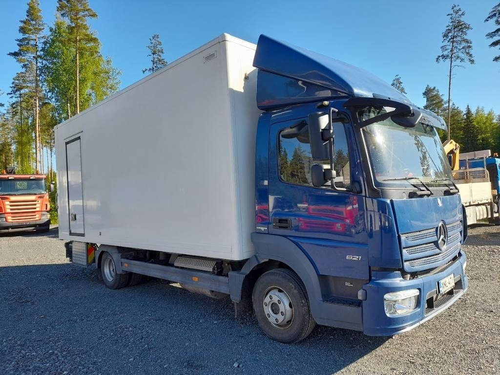 Mercedes-Benz Atego 821 - Külmutiga veoauto: pilt 4 Mercedes-Benz Atego 821 - Külmutiga veoauto: pilt 4