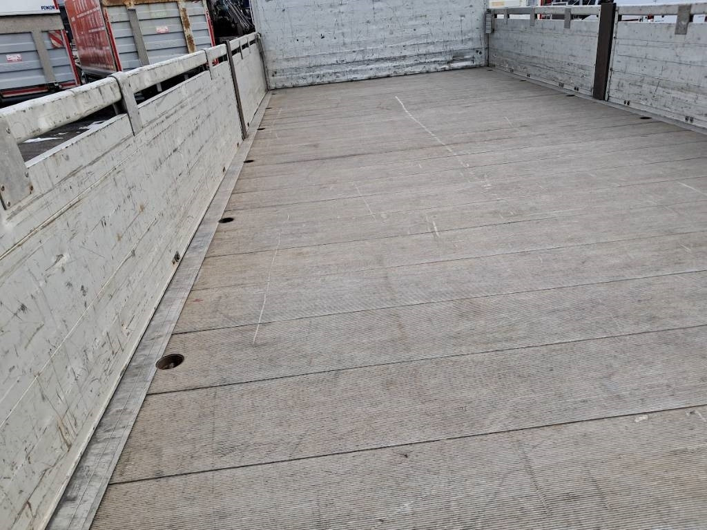 Kraanaga veoauto Scania P 340: pilt 6