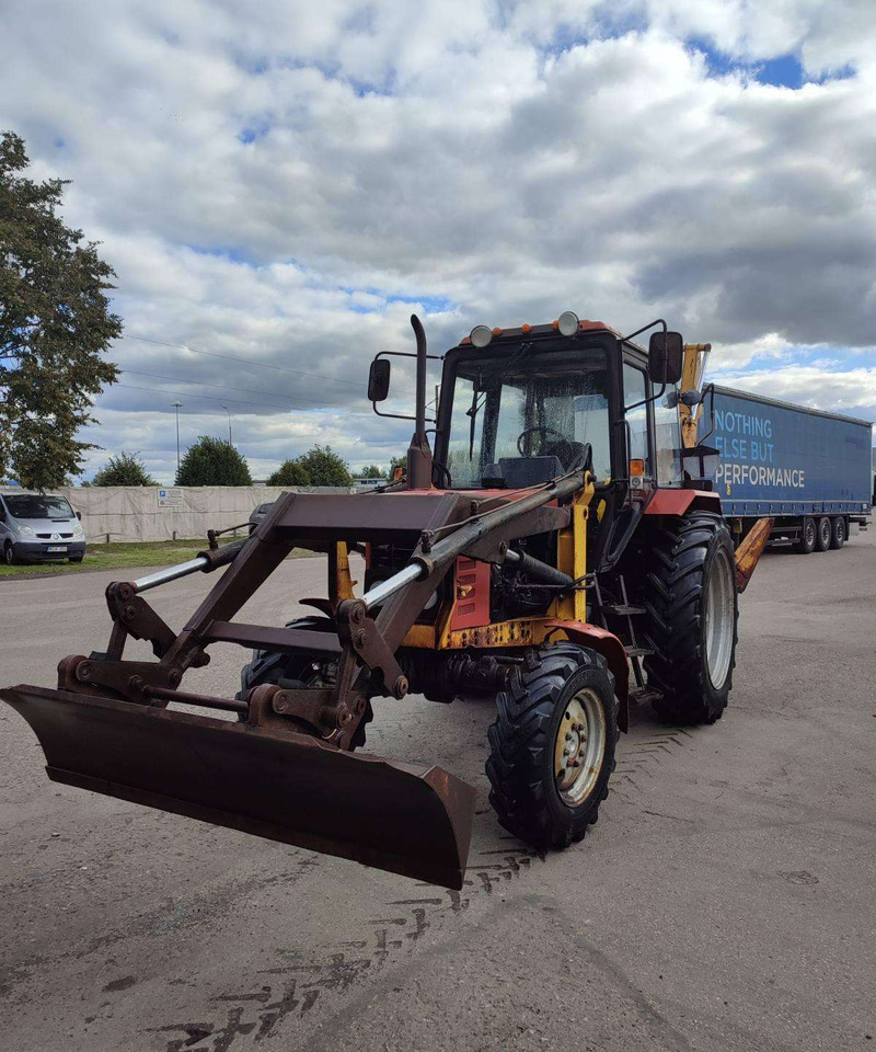 MTZ 82.1 - Ekskavaator-laadur: pilt 2 MTZ 82.1 - Ekskavaator-laadur: pilt 2