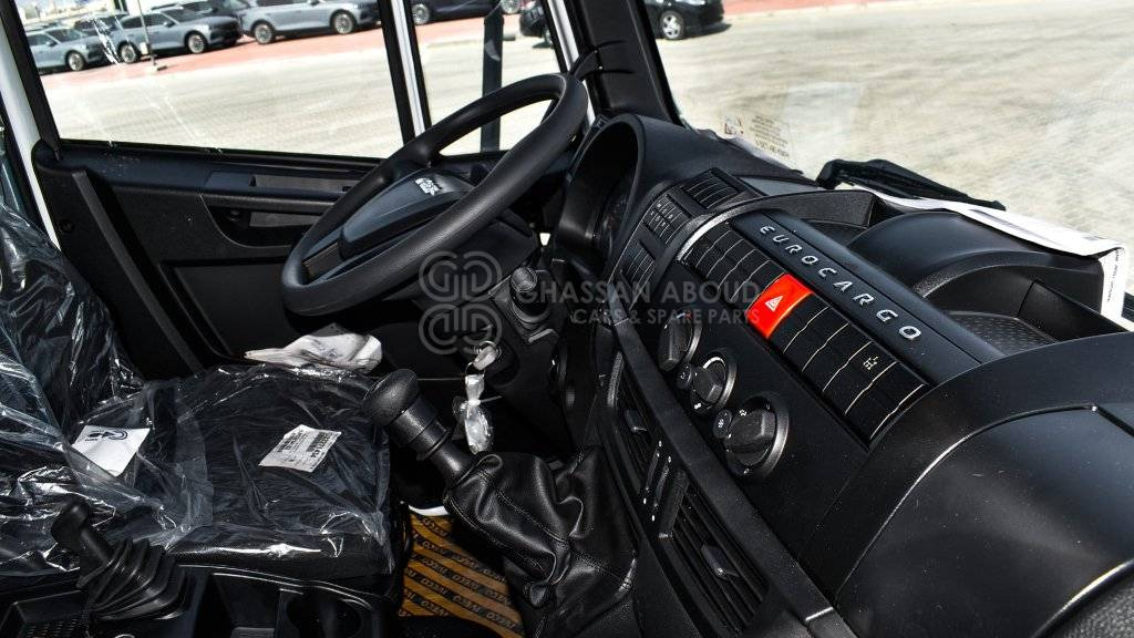 Interior photo 2: Kabiinišassiiga veoauto IVECO EUROCARGO ML180 Chassis 4×2, 19 Ton Approx. MY25