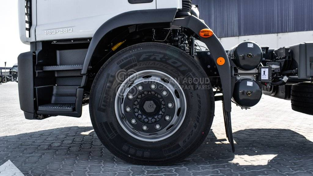 Kabiinišassiiga veoauto IVECO EUROCARGO ML180 Chassis 4×2, 19 Ton Approx. MY25: pilt 9