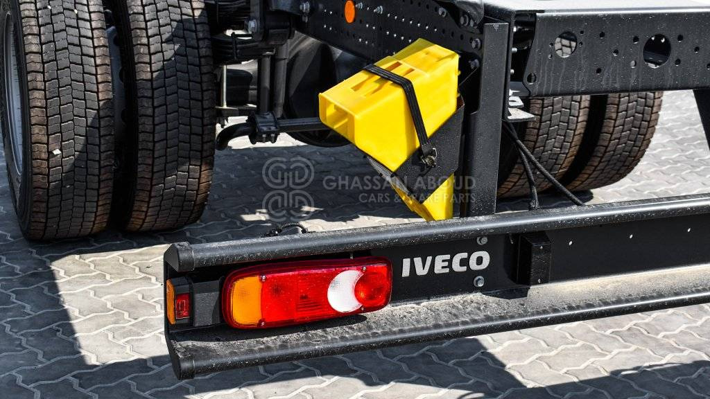 Kabiinišassiiga veoauto IVECO EUROCARGO ML180 Chassis 4×2, 19 Ton Approx. MY25: pilt 8