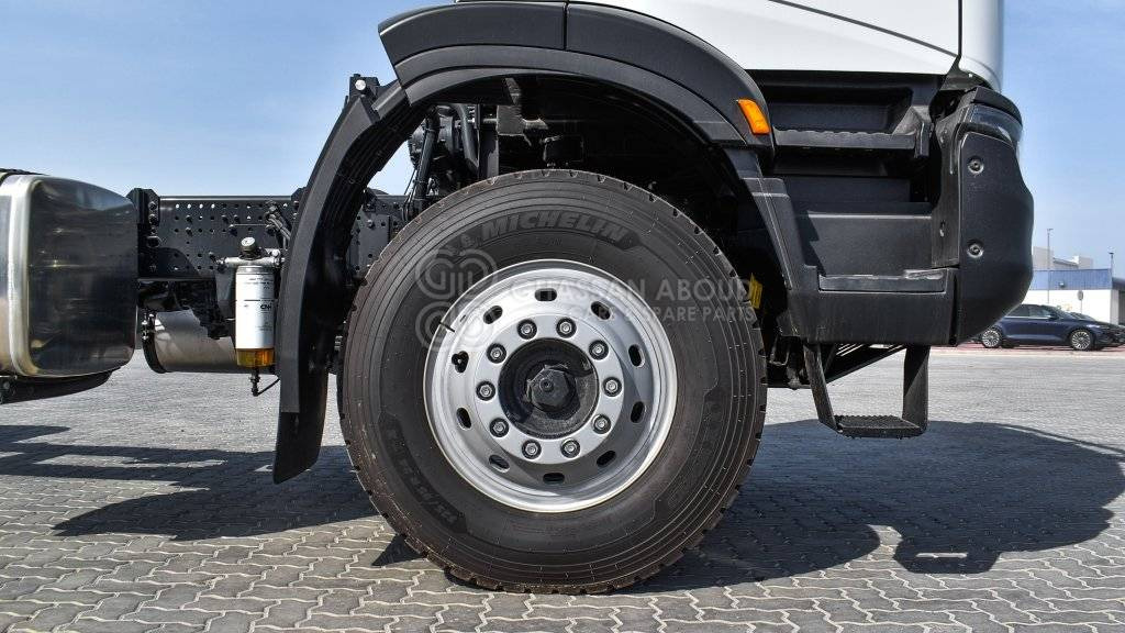 IVECO T-WAY Chassis 6×4 AD380T47H WHEELBASE 4500 MY24 - Kabiinišassiiga veoauto: pilt 4 IVECO T-WAY Chassis 6×4 AD380T47H WHEELBASE 4500 MY24 - Kabiinišassiiga veoauto: pilt 4