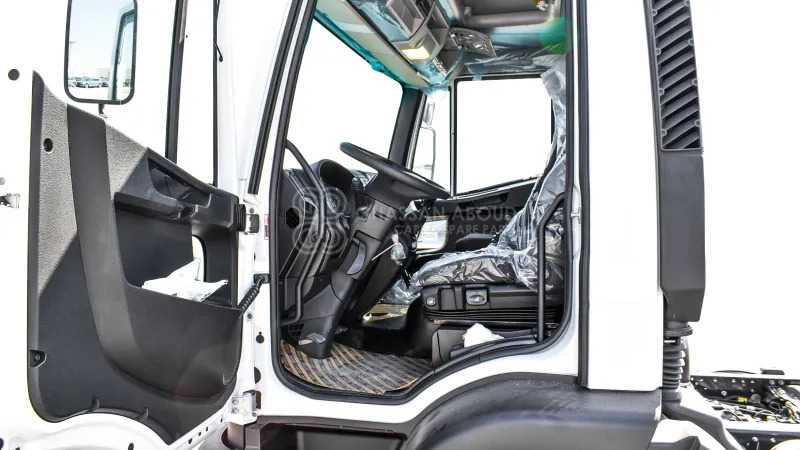 Iveco Euro Cargo ML180 4x2 Chassis - Kabiinišassiiga veoauto: pilt 4 Iveco Euro Cargo ML180 4x2 Chassis - Kabiinišassiiga veoauto: pilt 4