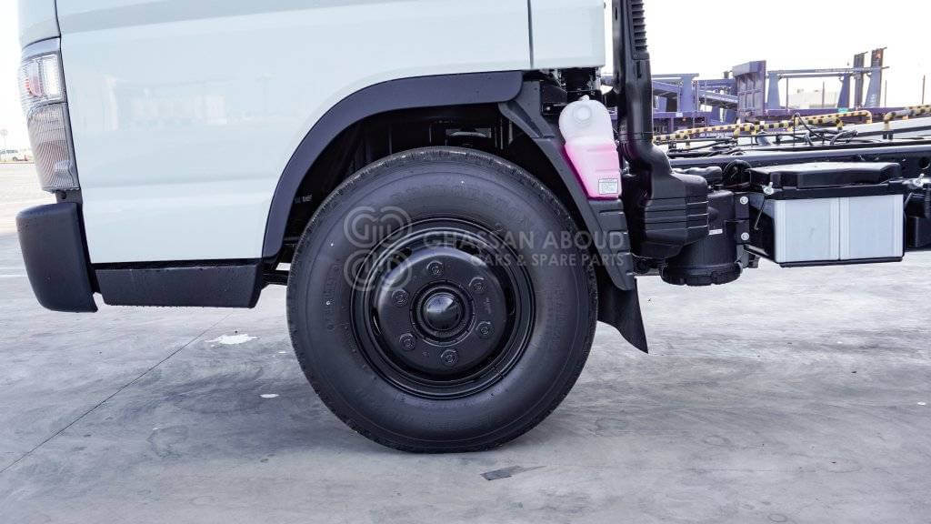 MITSUBISHI CANTER CHASSIS PAYLOAD 5 TON APPROX SINGLE CAB WITH A/C 4X2 LIGHT DUTY MY2024 - Kabiinišassiiga veoauto: pilt 5 MITSUBISHI CANTER CHASSIS PAYLOAD 5 TON APPROX SINGLE CAB WITH A/C 4X2 LIGHT DUTY MY2024 - Kabiinišassiiga veoauto: pilt 5