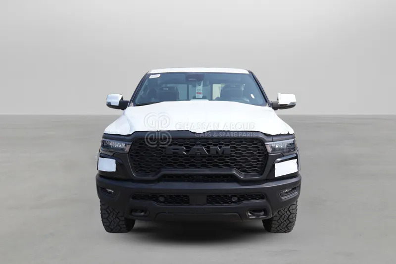 Ram 1500 4X4 Crew - Pikap, Meeskonnaauto: pilt 2 Ram 1500 4X4 Crew - Pikap, Meeskonnaauto: pilt 2