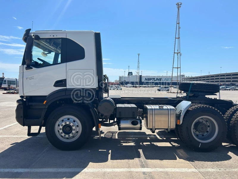 Iveco T-WAY AT720T47TH 6×4 R24 Tyres Tractor Head -Barcelona Stock - Sadulveok: pilt 3 Iveco T-WAY AT720T47TH 6×4 R24 Tyres Tractor Head -Barcelona Stock - Sadulveok: pilt 3