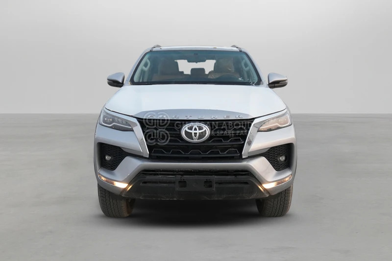 Toyota Fortuner 4x4 - Maastur: pilt 2 Toyota Fortuner 4x4 - Maastur: pilt 2