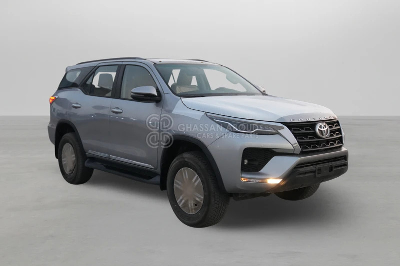 Toyota Fortuner 4x4 - Maastur: pilt 1 Toyota Fortuner 4x4 - Maastur: pilt 1