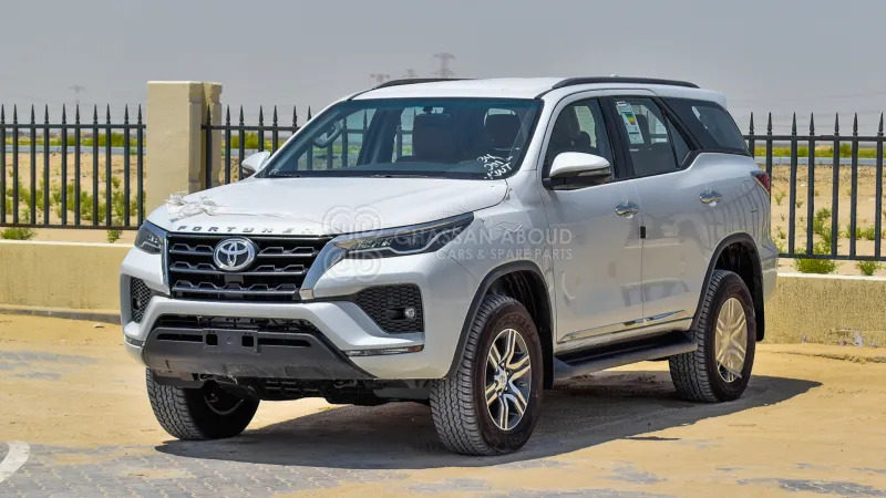 Toyota Fortuner 4x4 - Maastur: pilt 1 Toyota Fortuner 4x4 - Maastur: pilt 1