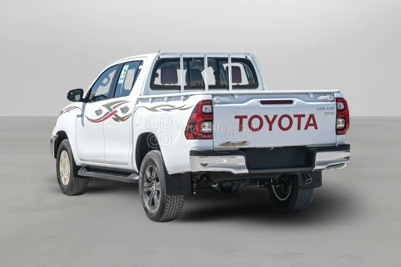 Toyota Hilux 4X4 Double Cabin - Pikap, Meeskonnaauto: pilt 5 Toyota Hilux 4X4 Double Cabin - Pikap, Meeskonnaauto: pilt 5