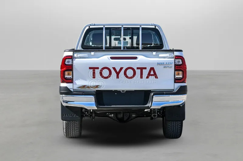 Toyota Hilux 4X4 Double Cabin - Pikap, Meeskonnaauto: pilt 4 Toyota Hilux 4X4 Double Cabin - Pikap, Meeskonnaauto: pilt 4